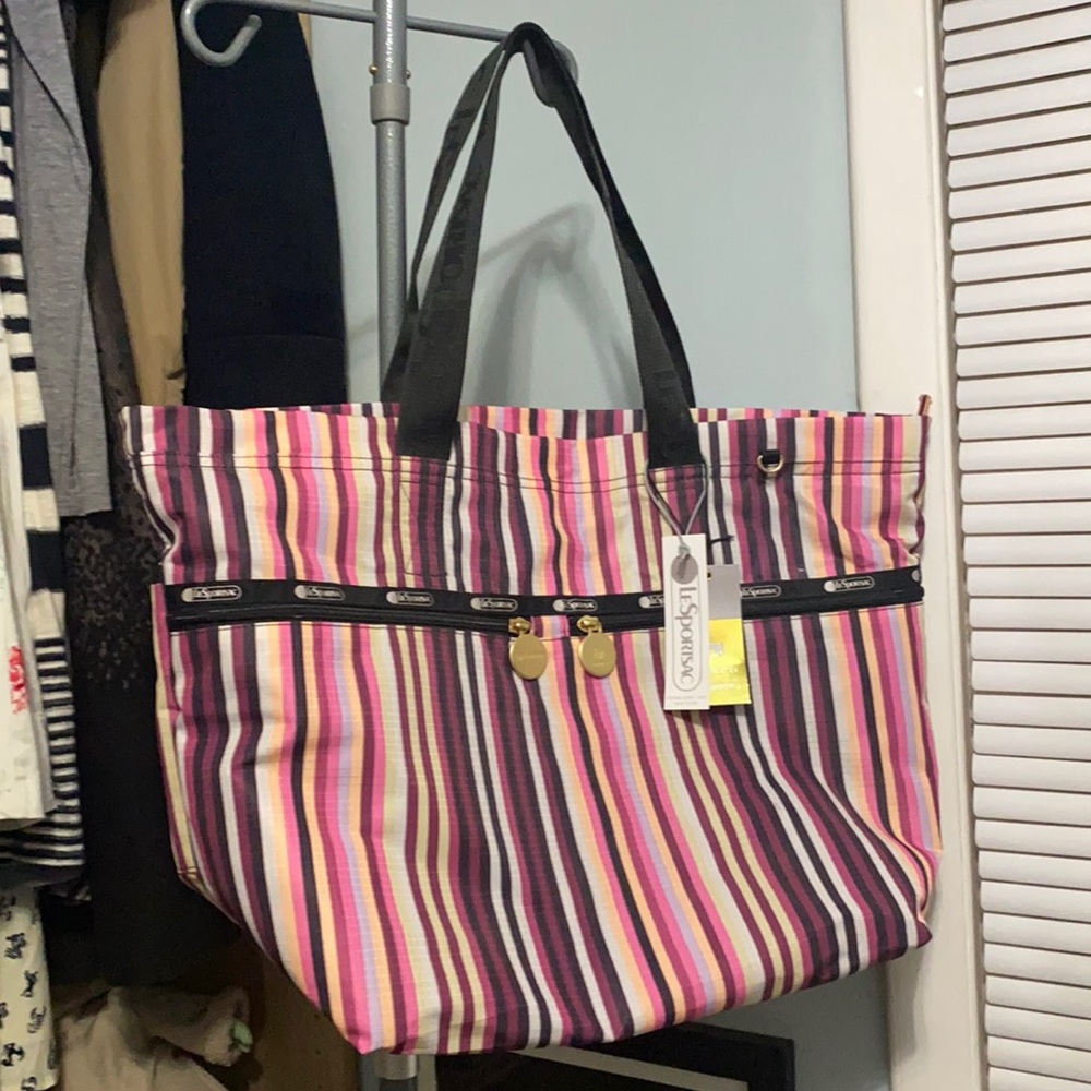 NWT LeSportsac Niquea.d Travel Tote